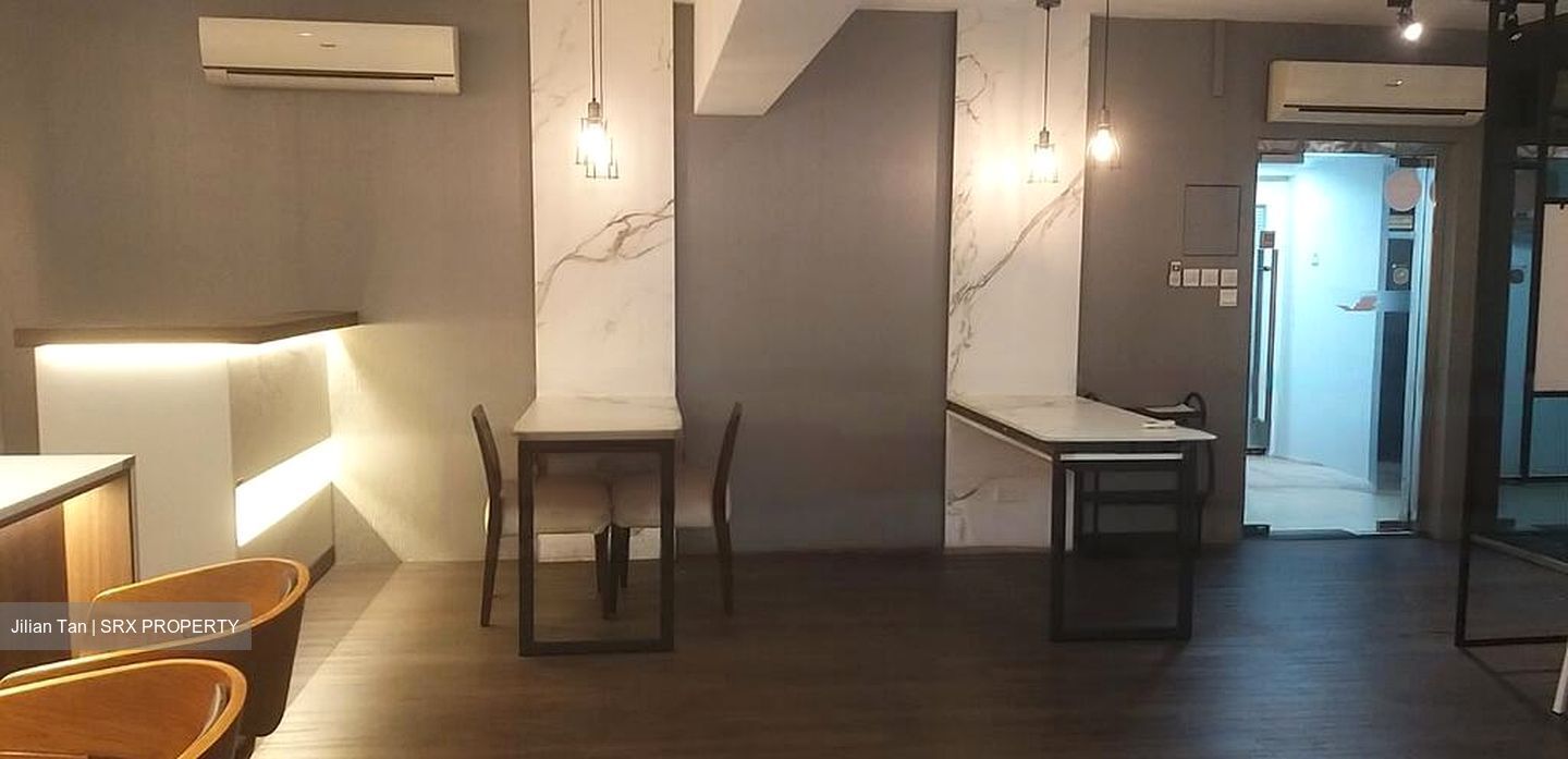 Giffard Mansions (D12), Office #466444971